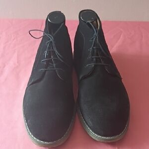 Sonoma Black Chukka Boots with Suede Upper and Crepe Sole